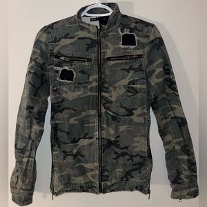 Siamo Fuori Women’s Camo Jacket, Size S (true to size)